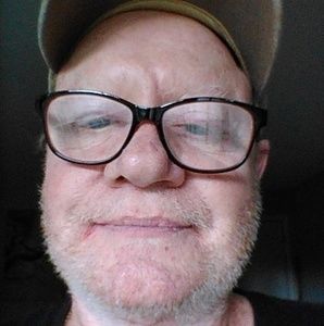 Meet your Posher, Thomas